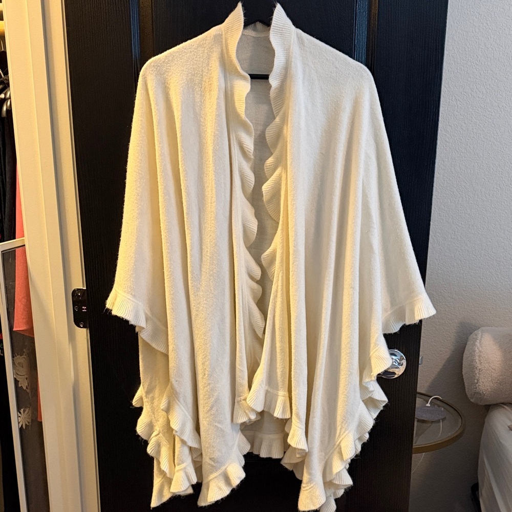 Collection XIIX Cream Ruffle-Trim Knit Poncho